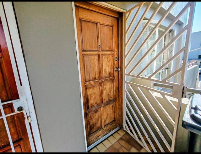 3 BEDROOM APARTMENT FOR SALE IN VORNA VALLEY